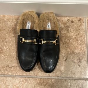 Steve Madden fur mule shoe